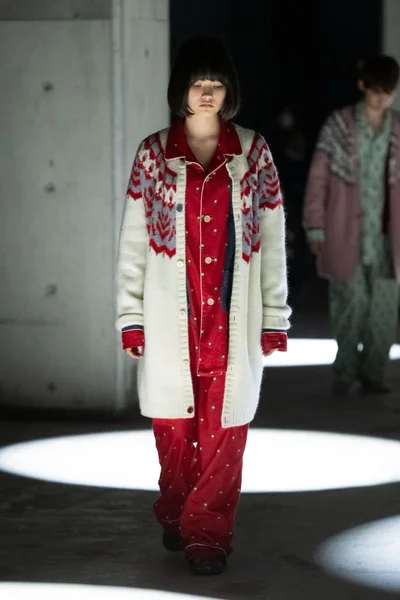 Look 6